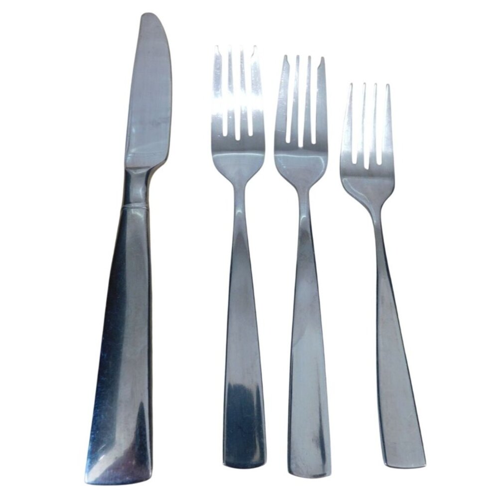 Lot of Pfaltzgraff Stainless 18/0 Danford Flatware Forks Dinner Knife